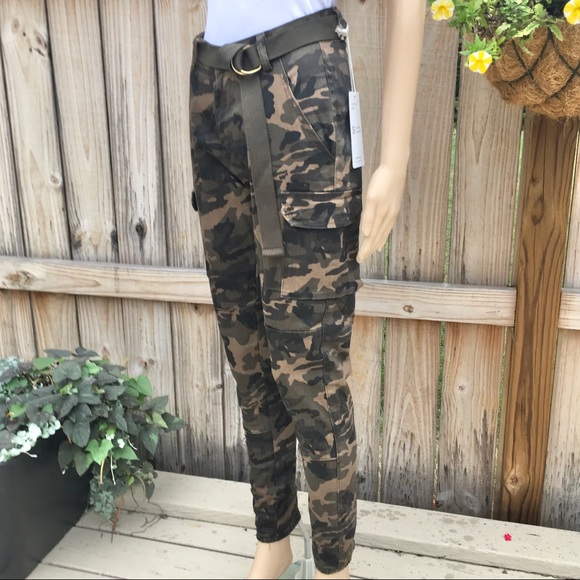 boutique Denim - CARGO CAMOUFLAGE JEANS with LEG POCKETS